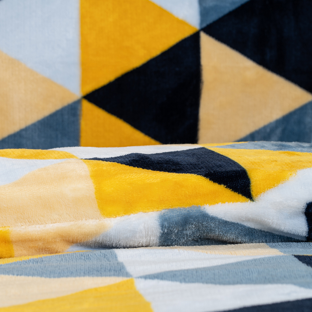 4Home Obliečky mikroflanel Scandi triangle, 160 x 200 cm, 70 x 80 cm – Obrázok 2