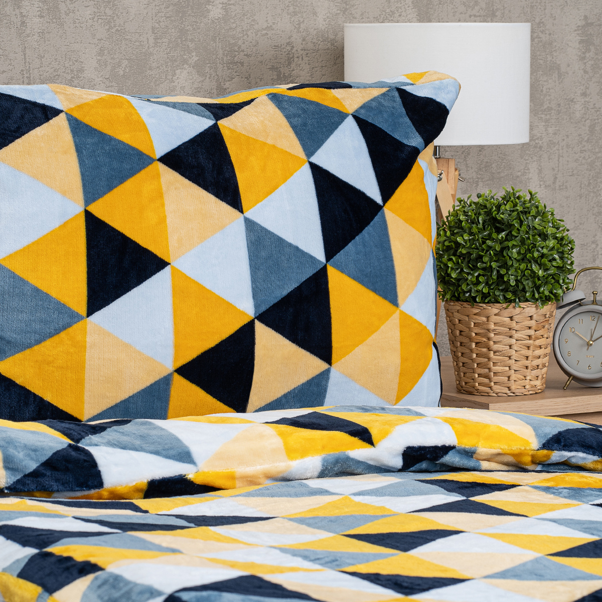4Home Obliečky mikroflanel Scandi triangle, 160 x 200 cm, 70 x 80 cm – Obrázok 3