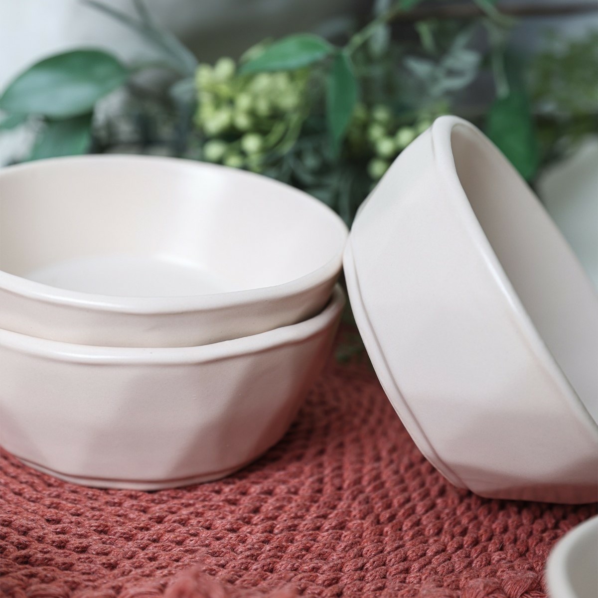Súprava 6 kameninových misiek Facetta 12 cm, krémová – Obrázok 4